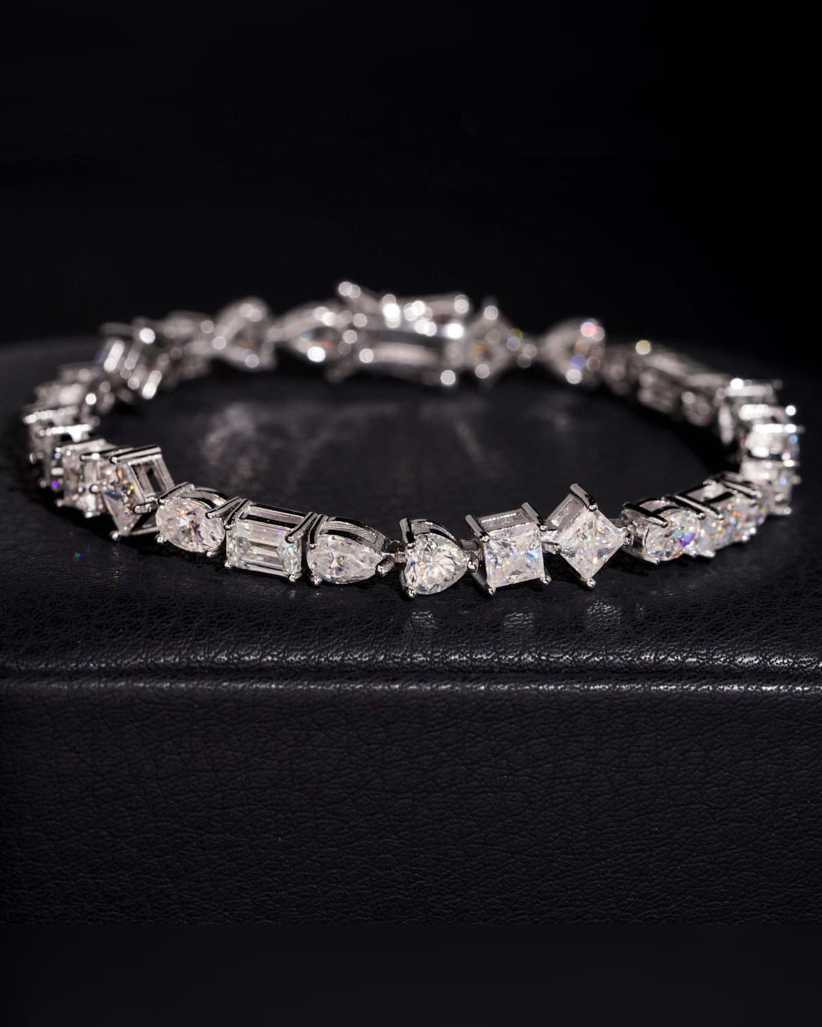 PRISME — bracelet tennis à formes mixtes, finition argentée
